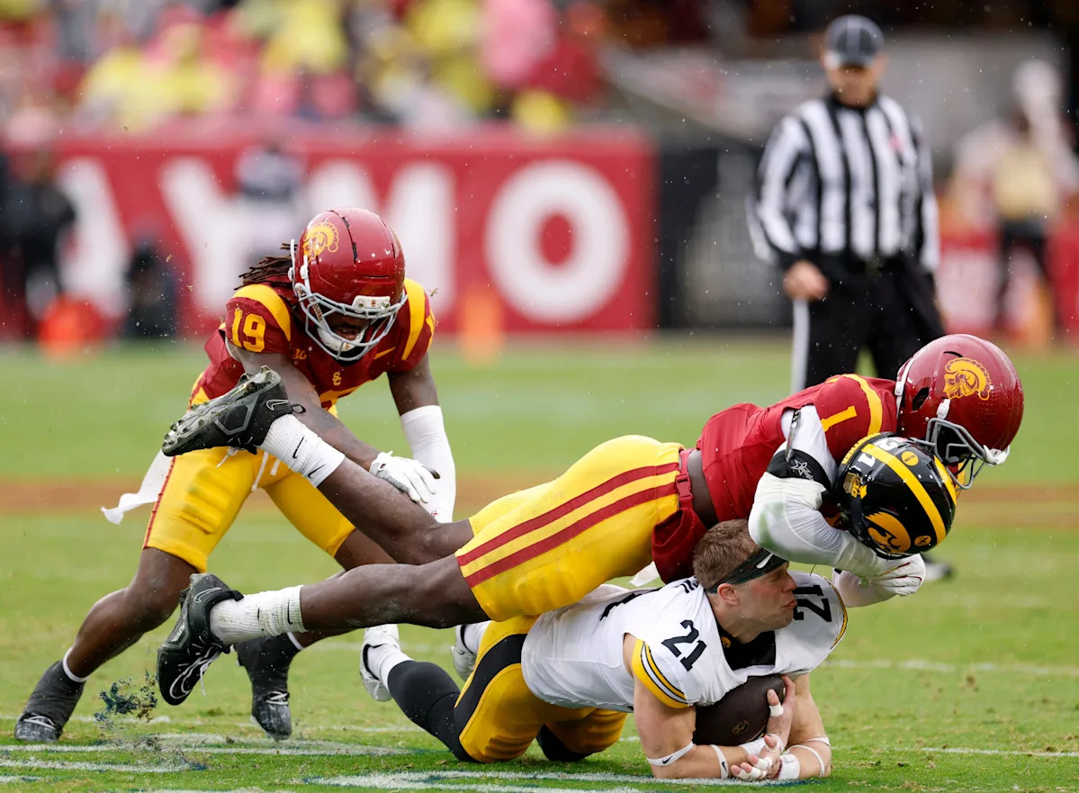 USC Trojans Face Critical Blow: Key Starters Out Ahead of Oregon Showdown—Can They Still Win?