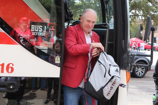 Week 11 Showdowns: The Unpredictable College Football Games That Could Change Everything