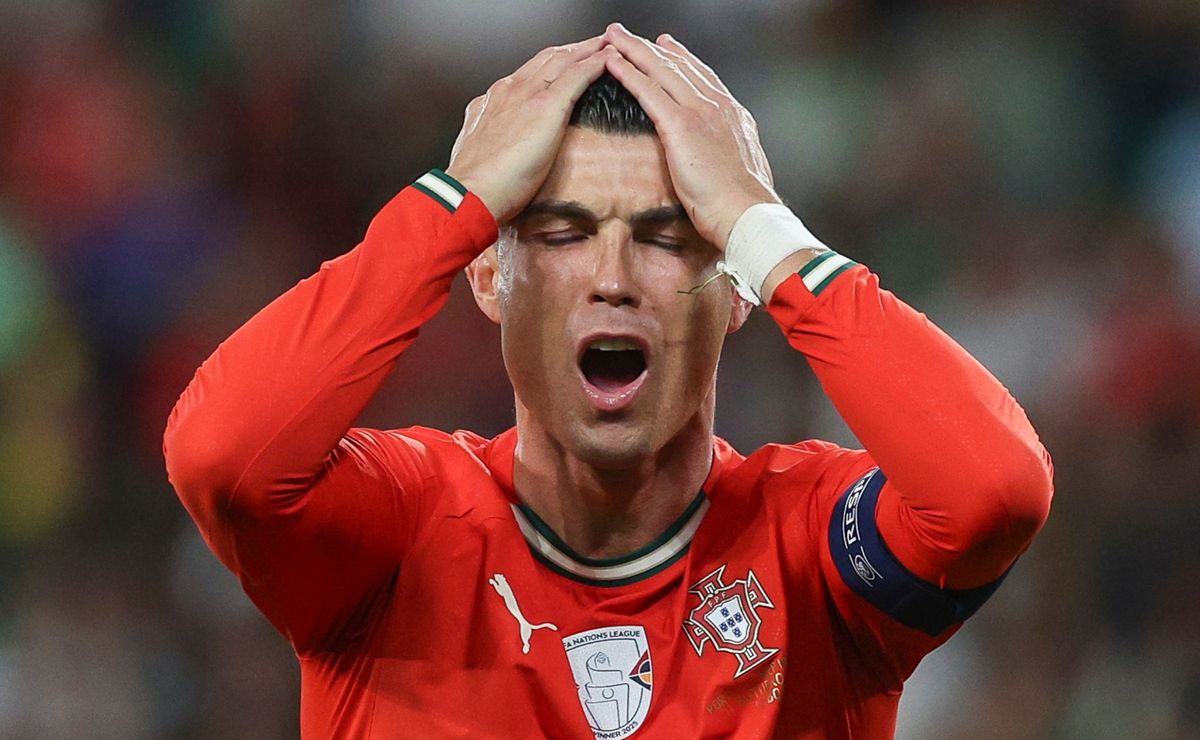 World Cup 2026 Shock: Ronaldo's Future Hangs by a Thread After Controversial Red Card in Ireland Clash