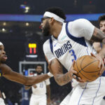 Anthony Davis’s Game-Time Decision Tonight Could Shake Up Mavericks vs. Rockets Showdown—What You Need to Know!