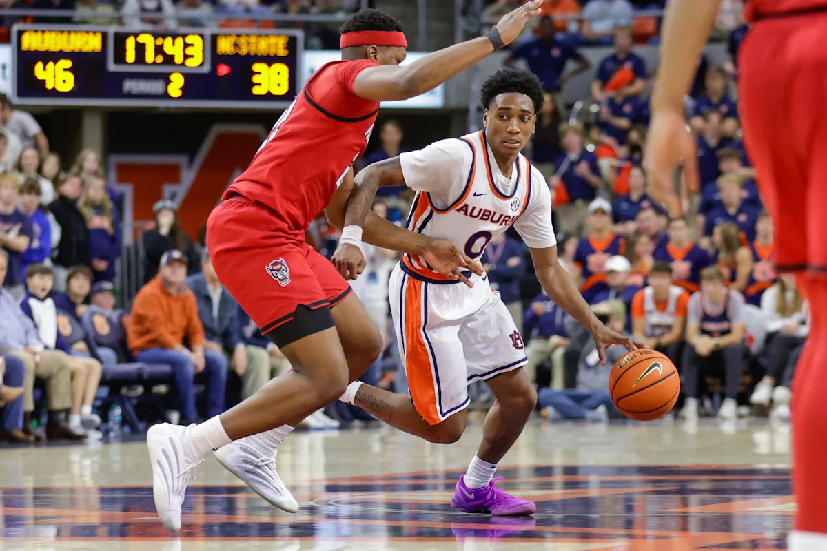 ESPN’s Shocking Prediction for Auburn vs. Arizona Basketball Showdown Revealed!