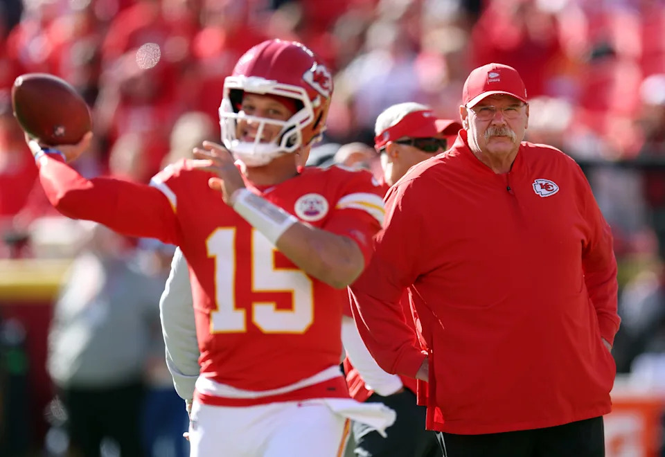 Patrick Mahomes' Shocking Injury and Playoff Exit: Is the Chiefs' Reign on the Brink of Collapse?