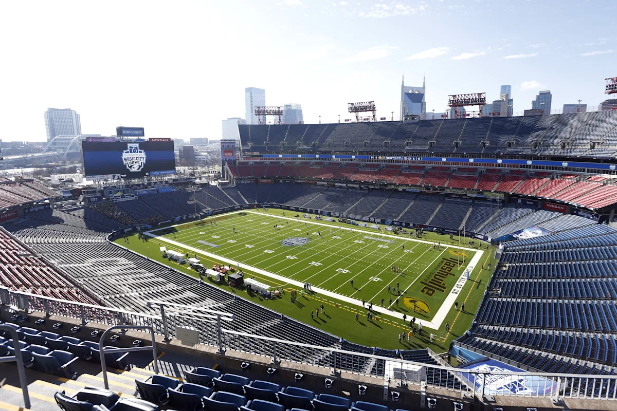 Will Underdog Illinois Shock the Music City Bowl? FanDuel Says Yes!