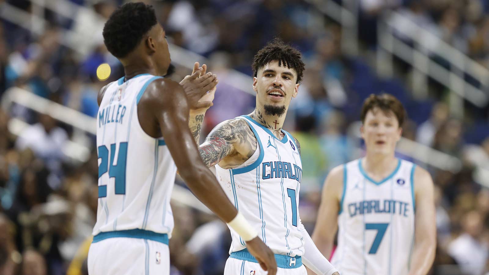 Brandon Miller Drops Another Bombshell Performance, Leaving Spurs Reeling in Stunning Hornets Upset
