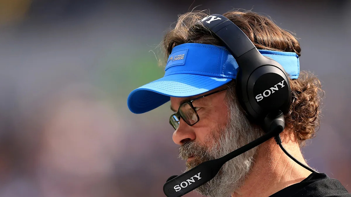 Chargers' OC Spot Heats Up: Inside the High-Stakes Interview with QBs Coach Shane Day