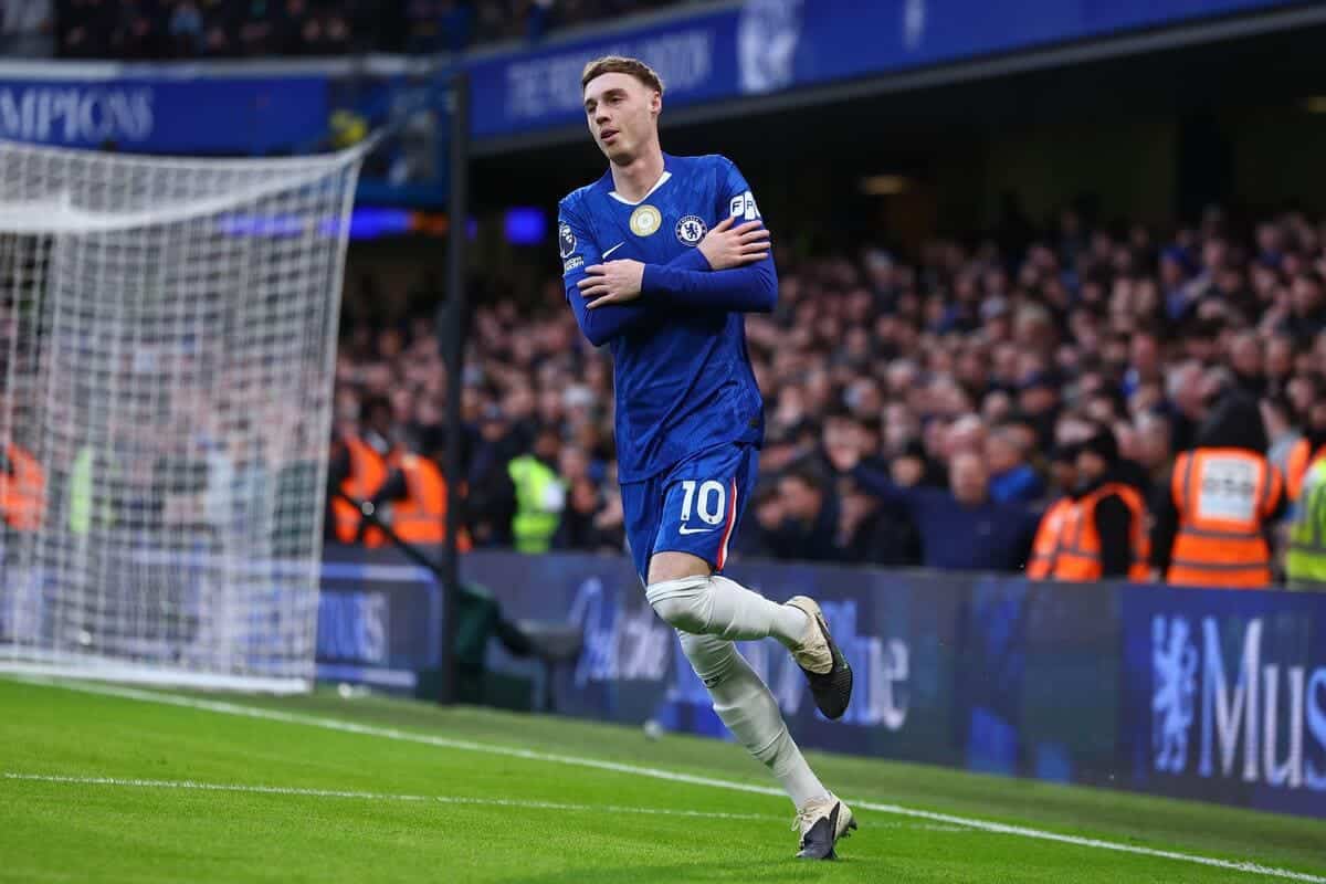 Chelsea's Palmer: Untouchable Star Amid Manchester United's Surprising Pursuit?