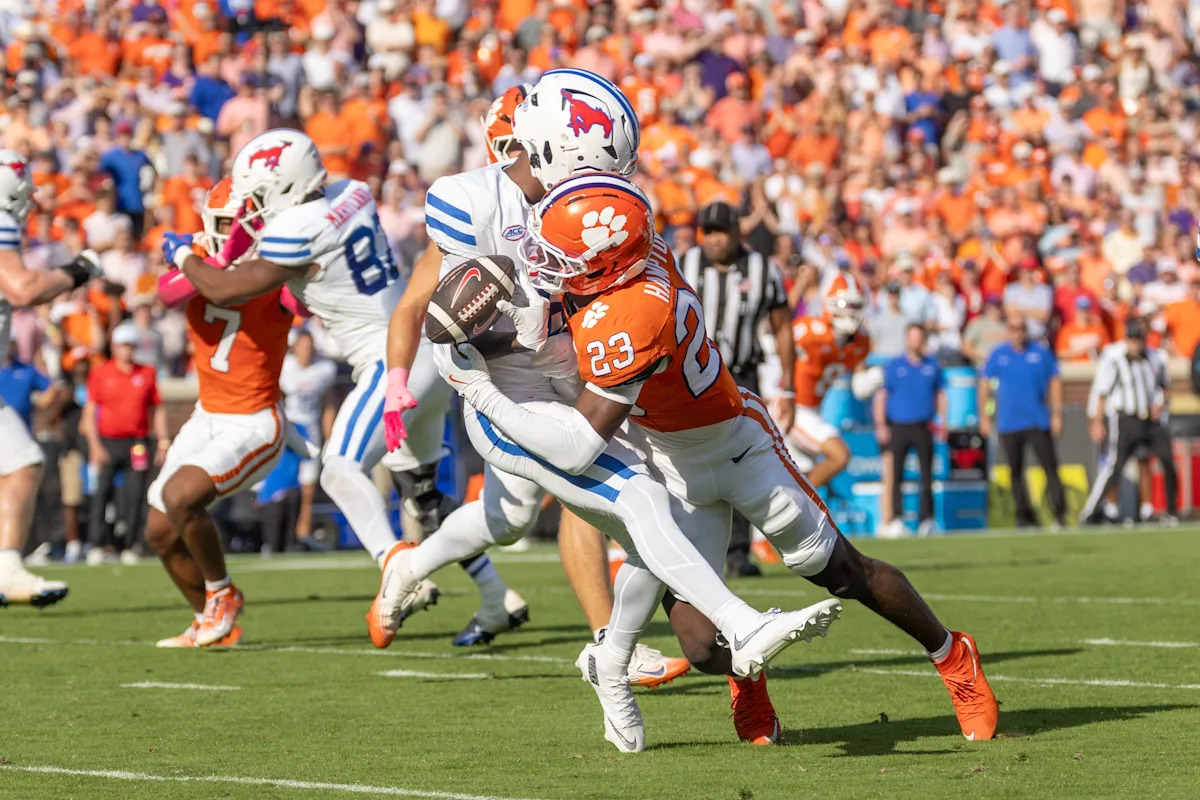 ESPN’s Shocking Pick: Clemson’s Transfer Portal Gem Could Change the Game Completely