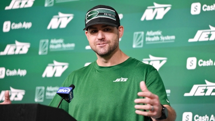 Jets Poised for Shocking Shift in Tanner Engstrand’s Role as Play-Calling Future Hangs in the Balance