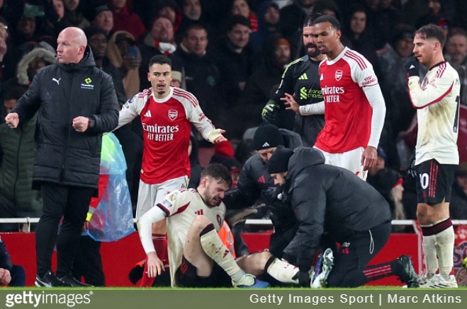 Liverpool on the Brink: Will Arne Slot’s Next Move Rescue a Defense in Tatters?