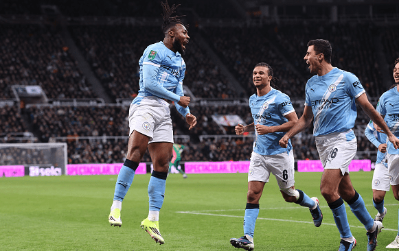 Manchester Derby Showdown: Unmissable 4/1 Bet Builder Tips and Shocking Predictions Revealed!