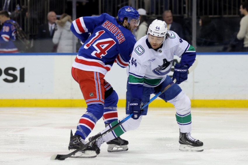 NHL Shockwaves: Why New York Rangers and Vancouver Canucks Are Defying Expectations This Season