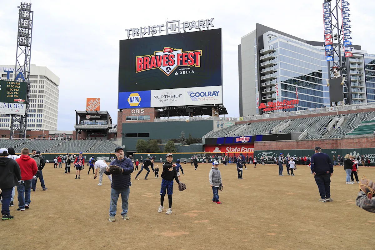 Offseason Open Thread: January 29 – Uncover the Hidden Moves Shaping the Season Ahead