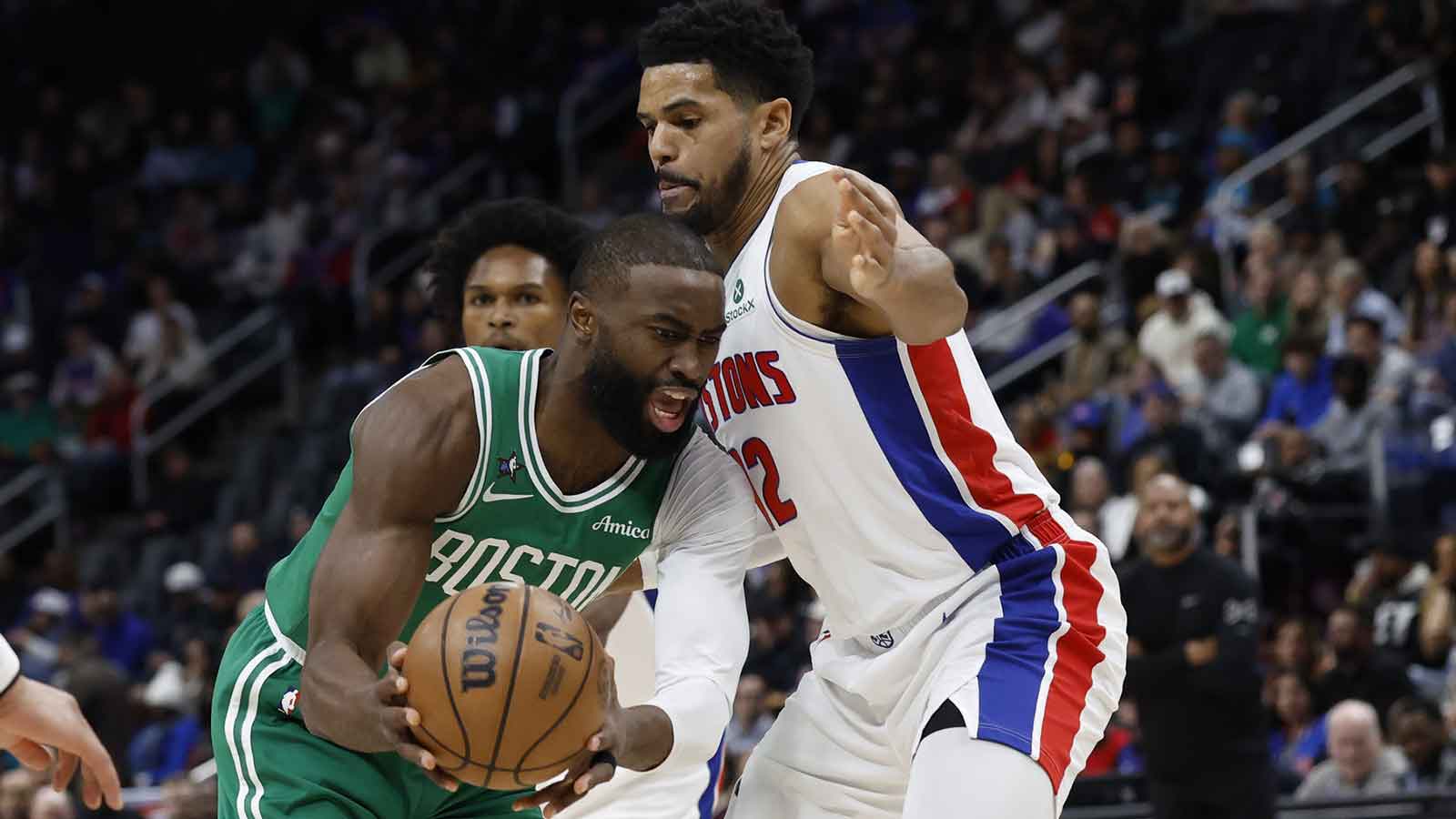 Tobias Harris’ Clutch Defense Denies Jaylen Brown’s Game-Winning Shot in Thrilling Finish