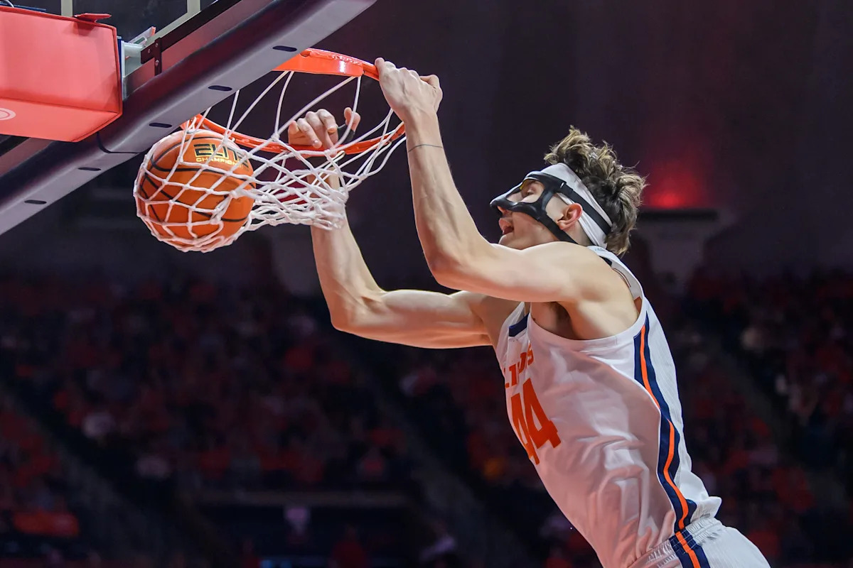 Zvonimir Ivisic’s 18-Point Surge Propels No. 13 Illinois Past Minnesota in Thrilling 77-67 Victory