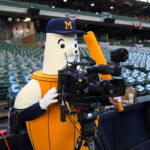 Brewers Unveil 2026 Spring Training Broadcast Schedule: Which Surprise Commentators Will Take the Mic?