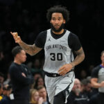 Julian Champagnie’s Explosive 26 Points Ignite Spurs’ Unstoppable 11th Straight Victory Over Nets