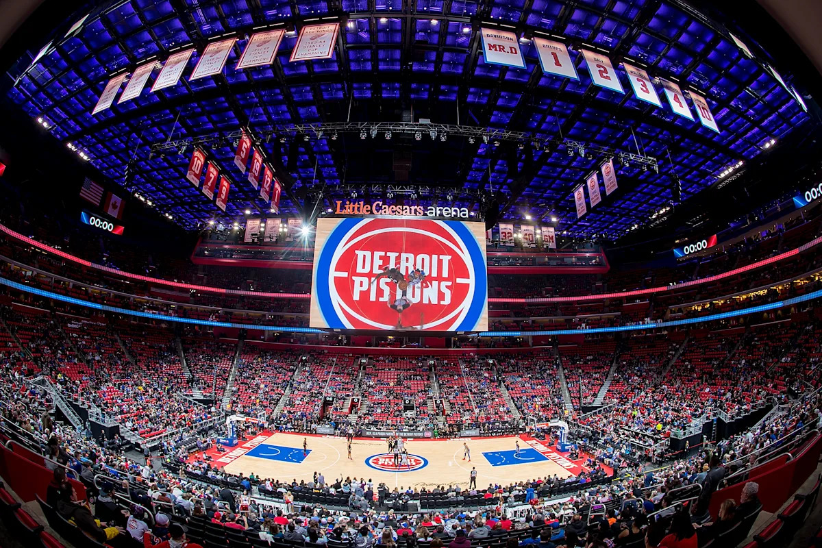Mystery Buzzer Chaos Halts Cavaliers-Pistons Game for 12 Unforgettable Minutes