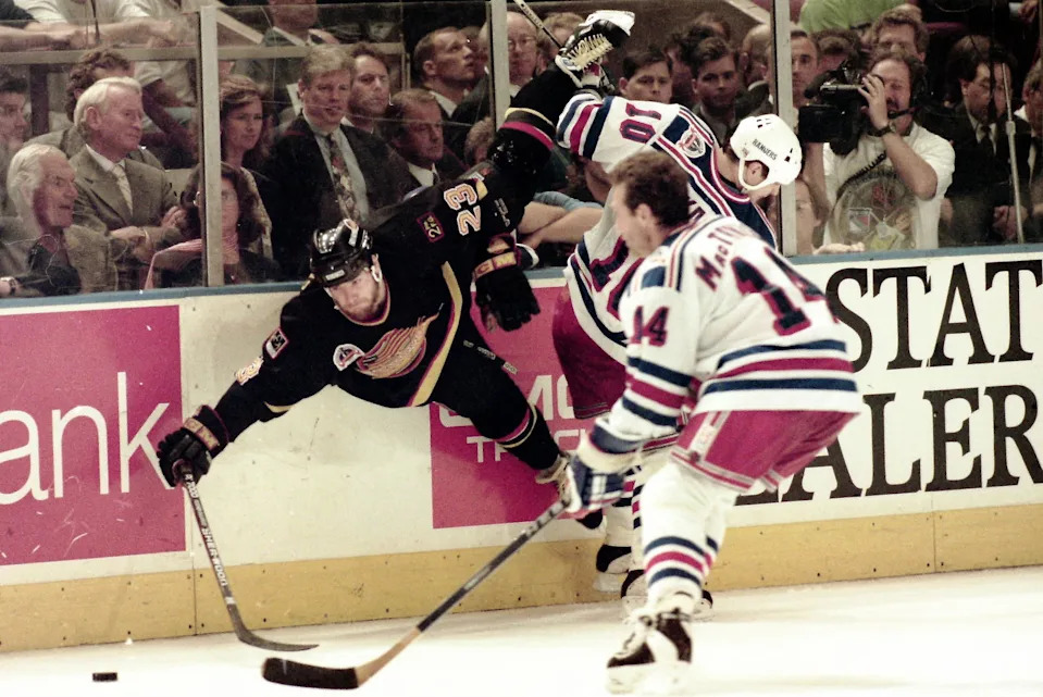 The Shocking Betrayal Behind Red Kelly's Blueshirts Trade That No One Saw Coming