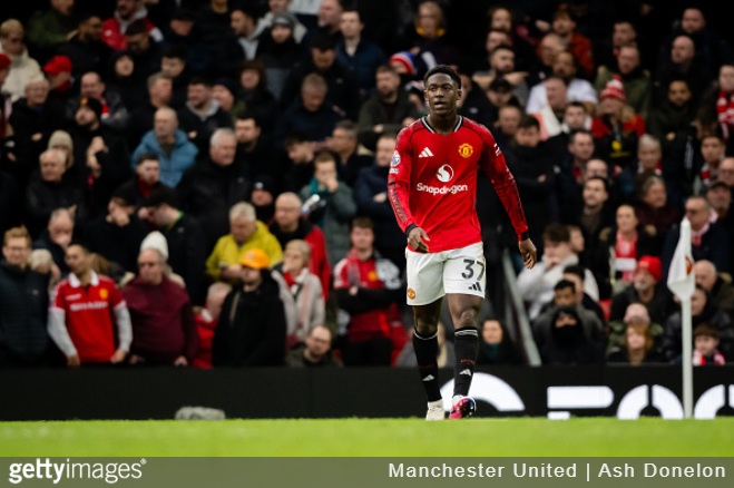 The Unexpected Rise of Kobbie Mainoo: Manchester United’s Secret Weapon in a Season of Chaos