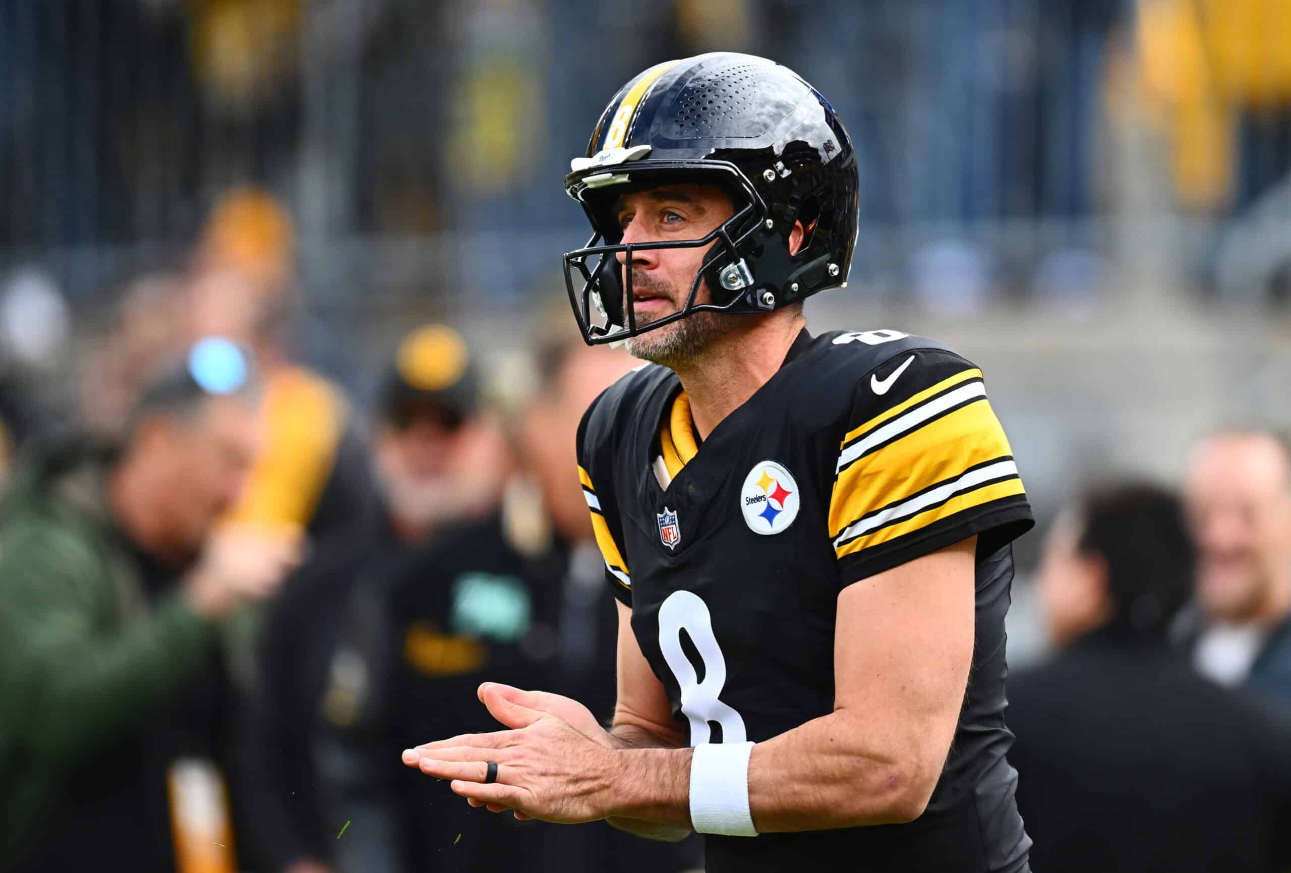 Aaron Rodgers’ Sunday Return Shrouded in Mystery Amid Injury Concerns—What’s Really Going On?