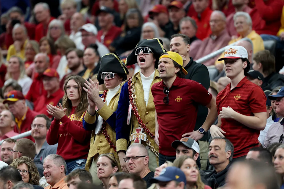 Arizona’s Sweet 16 Dominance Sparks Buzz: Is This the Year They Break Through March Madness?