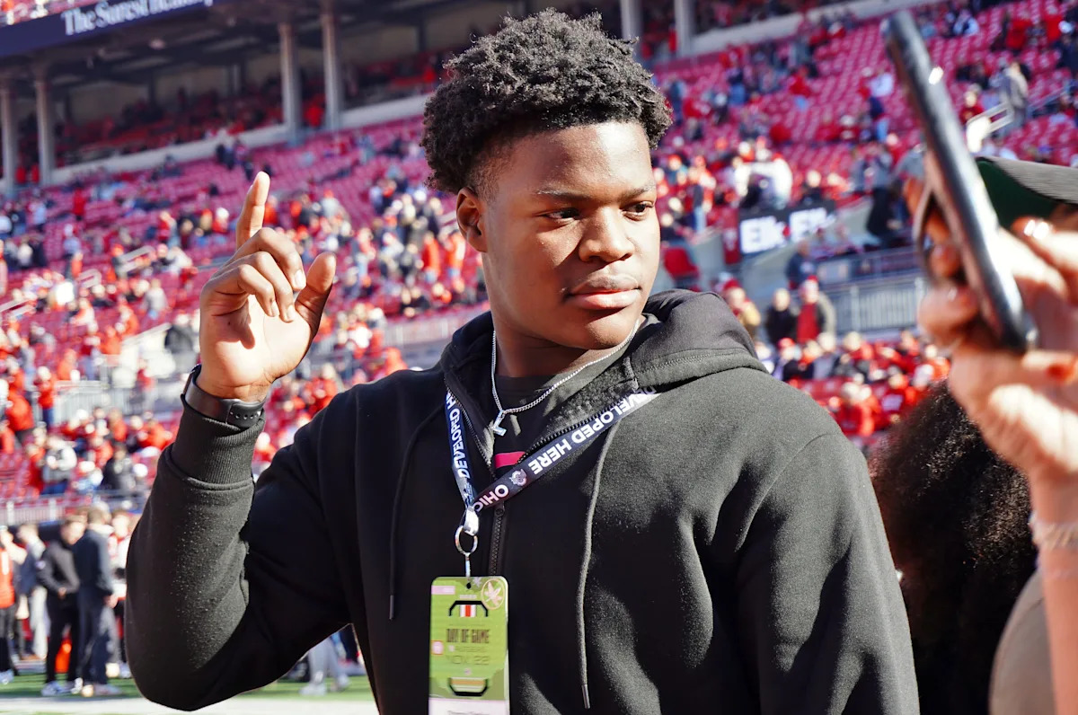 Chicago’s Elite 3-Star DL Faces Surprising Finalist Choice: Is MSU the Dark Horse?