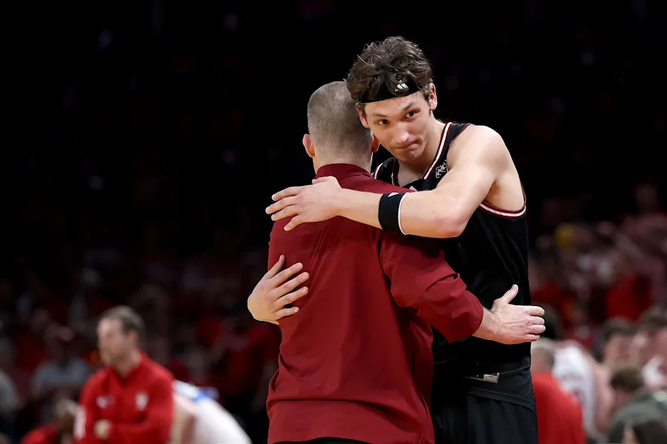 March Madness Shockwaves: Are Any Perfect Brackets Still Alive Amid Early Upsets?