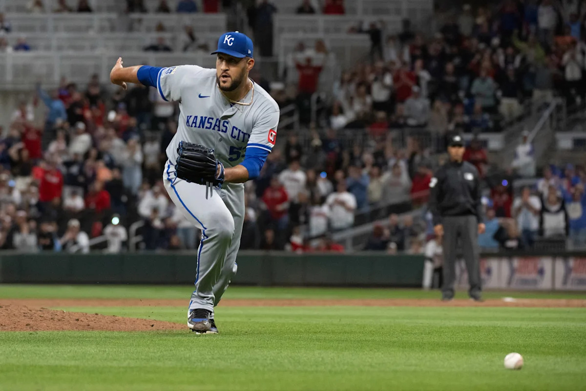 Quatraro Hints at Unexpected Role Shift for Carlos Estévez — Could This Change the Game?