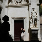 Catholic Rivals Notre Dame and Villanova Set to Ignite Historic Hoops Showdown in Rome!