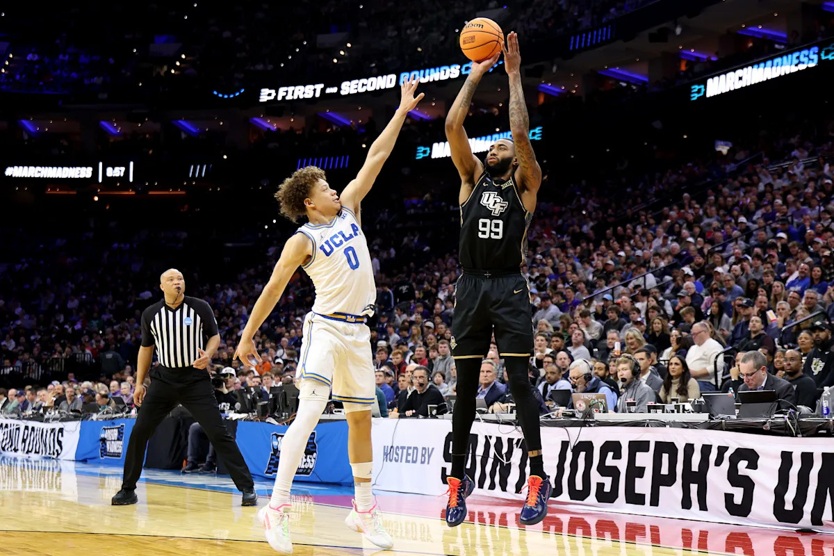 Kentucky Basketball's Jordan Burks Shakes Up the Game: Why He's Suddenly Entering the Transfer Portal After a Stellar Season