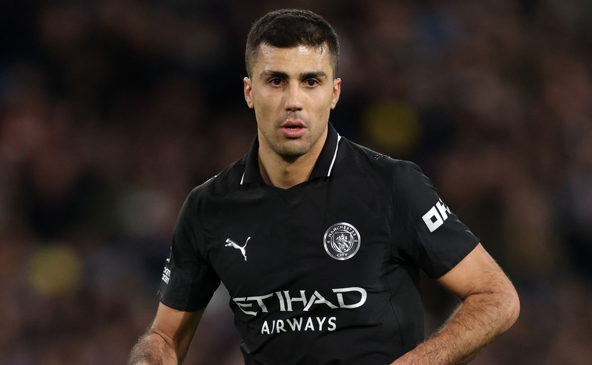 Shock Blow for Man City: Rodri’s Injury Threatens Premier League Title Hopes, Warns Guardiola