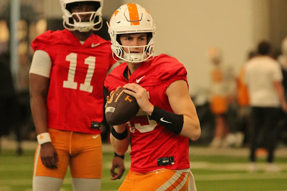 Top 2027 Connecticut Defensive Lineman’s Tennessee Visit Sparks Intense Recruiting Speculation