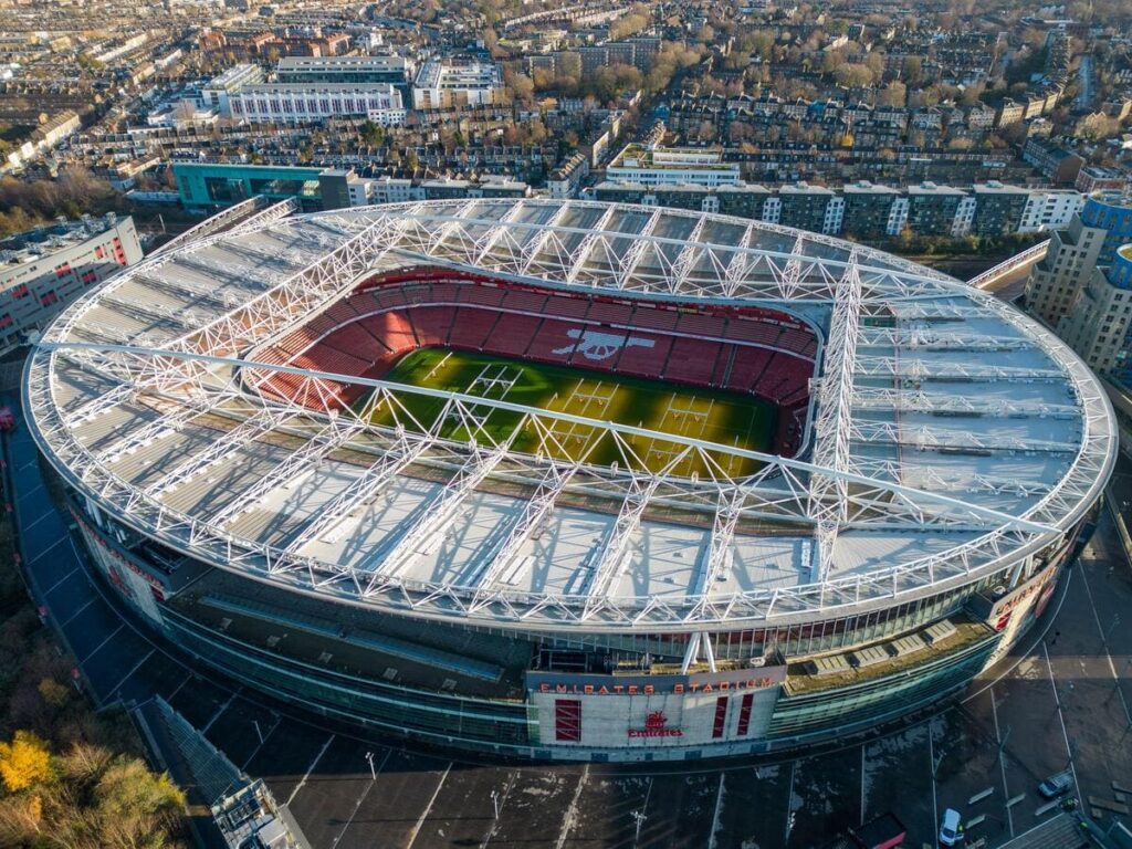 Tragic Twist: Former Arsenal Goalkeeper's Mysterious Death in Fatal Traffic Crash Shocks Fans