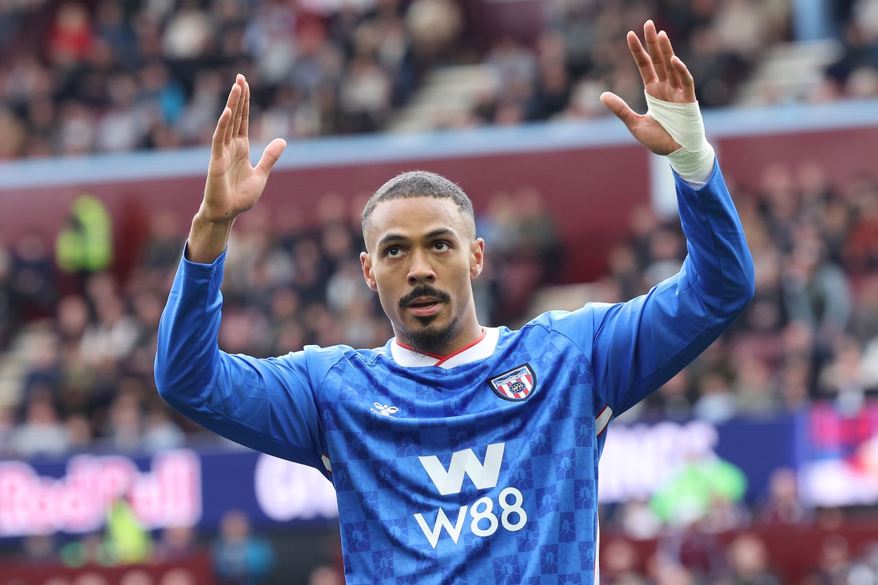 Unlock the Secrets to Watching Sunderland vs Nottingham Forest: Free Streams & TV Info for Friday Night Football!