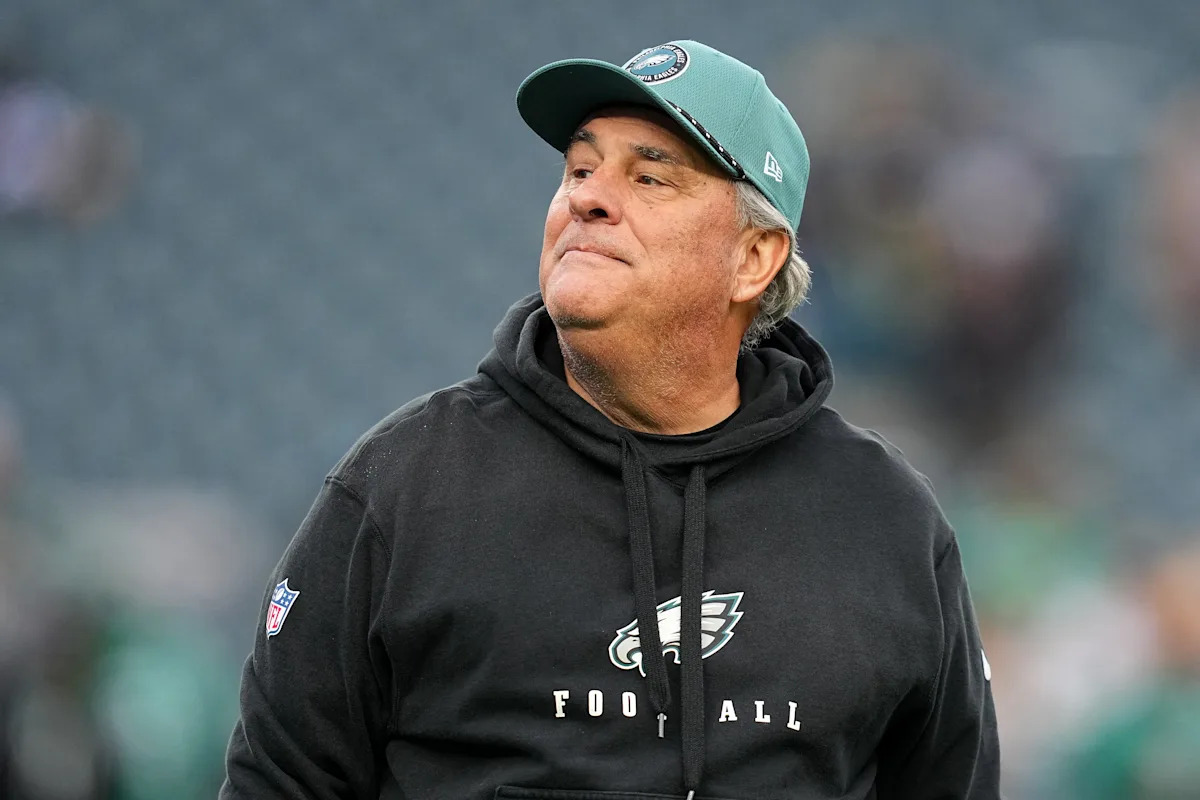 Vic Fangio’s Surprising Praise for Philadelphia’s New Offensive Line Coach Sparks Buzz Among Eagles Fans