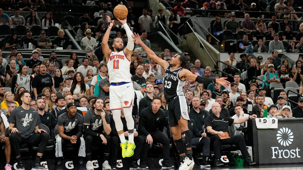 Why Experts Are Betting Big on the Knicks to Dominate Game 1 Against the Spread