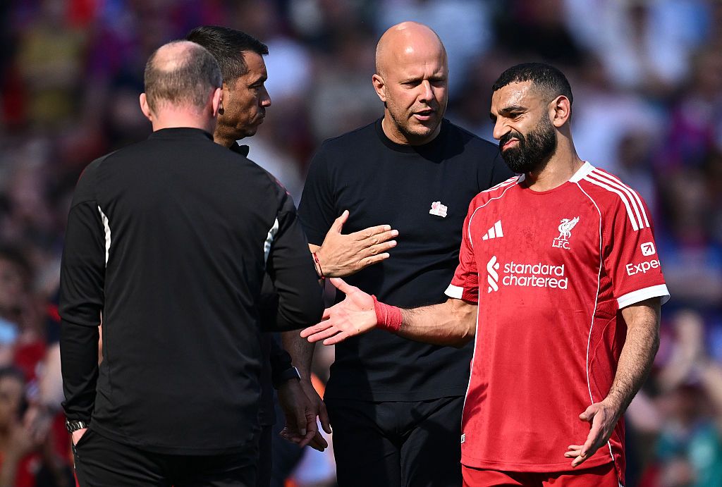 Arne Slot’s Mysterious Reply Sparks Speculation Over Mohamed Salah’s Final Anfield Appearance