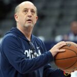 Blazers Eye Surprising Coaching Gamble: Jeff Van Gundy in the Spotlight