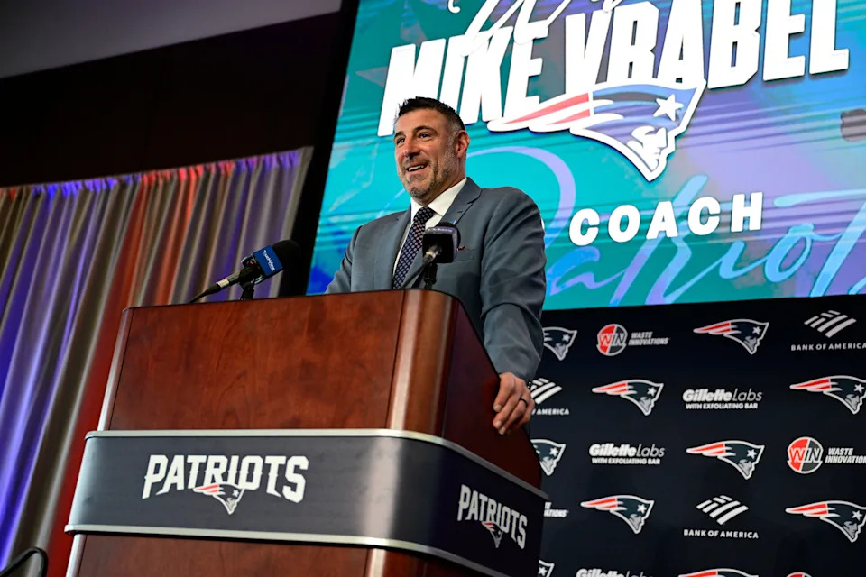 Patriots QB Drake Maye Breaks Silence on Mike Vrabel’s Controversy: Reveals Unexpected Truth