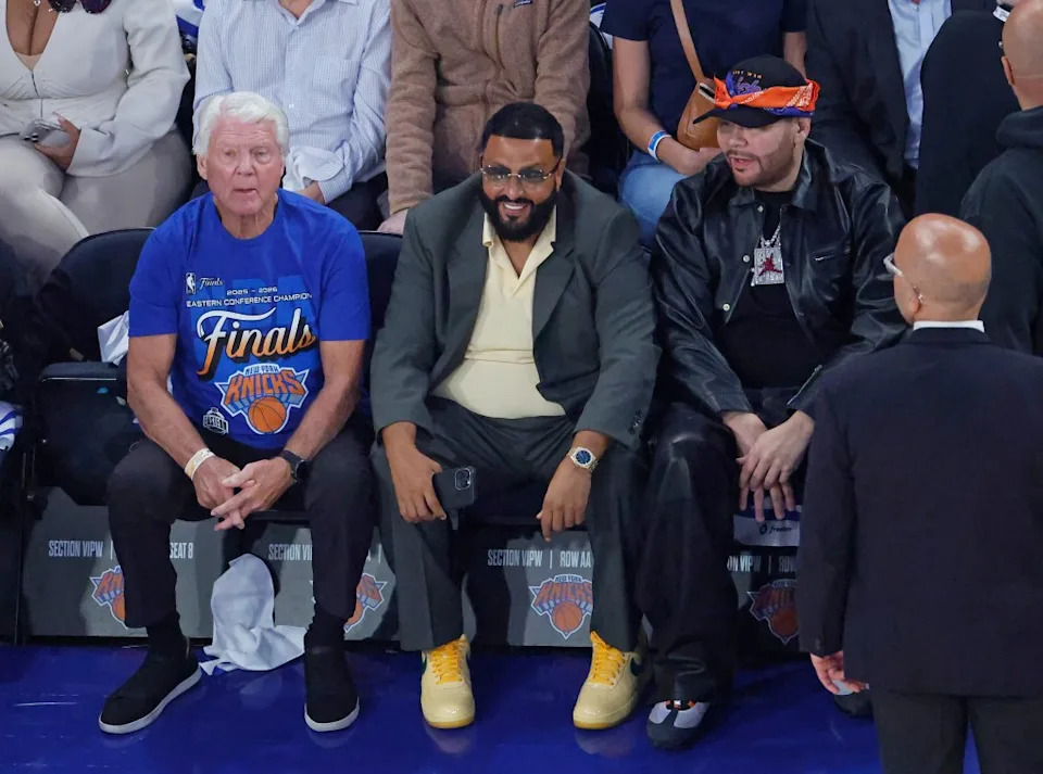 DJ Khaled’s Shocking Knicks-Spurs Game Behavior Sparks Furious NBA Fan Backlash—What Was He Really Doing on His Phone?