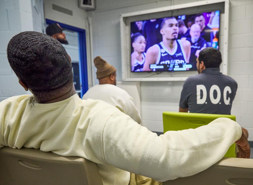 Inside Rikers: How Knicks Finals Fever is Sparking Unexpected Drama Behind Bars