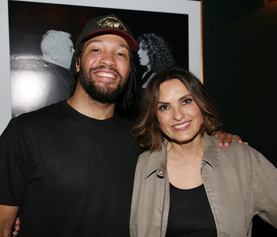 Jalen Brunson’s Surprising Broadway Gesture Leaves Knicks Superfan Mariska Hargitay Speechless