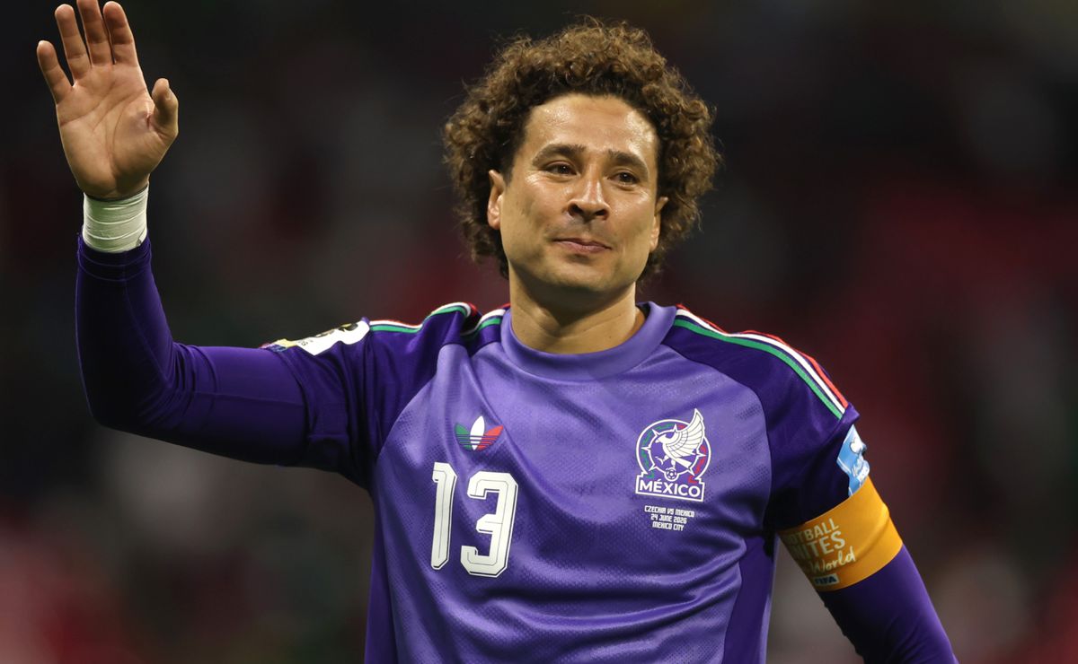 Memo Ochoa Shatters Expectations: What Javier Aguirre’s Emotional Reaction Reveals About a Legendary World Cup Feat