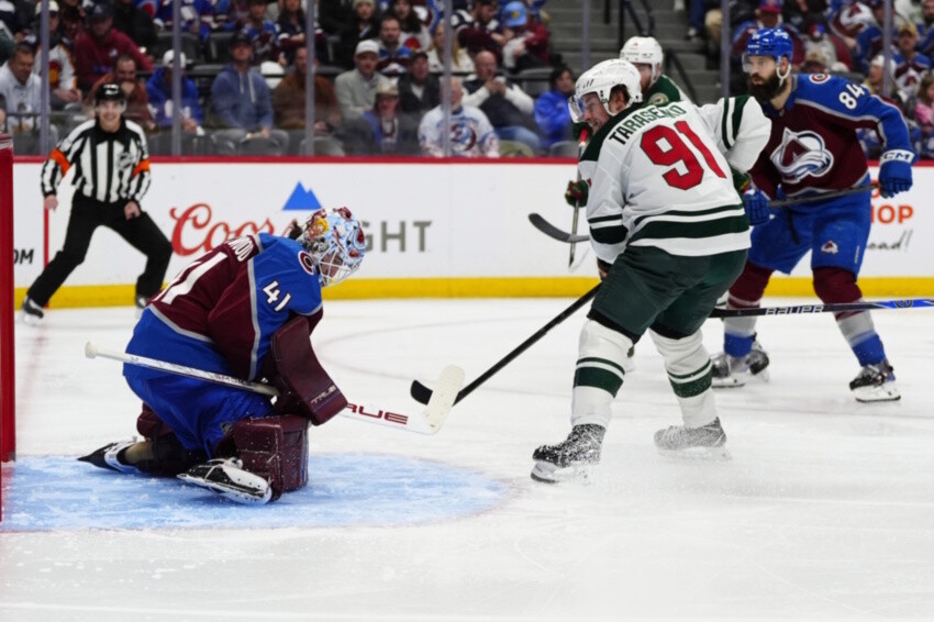 NHL Shockwaves: Could Patrik Laine and Vladimir Tarasenko’s Fate Soon Be Sealed by Colorado Avalanche?