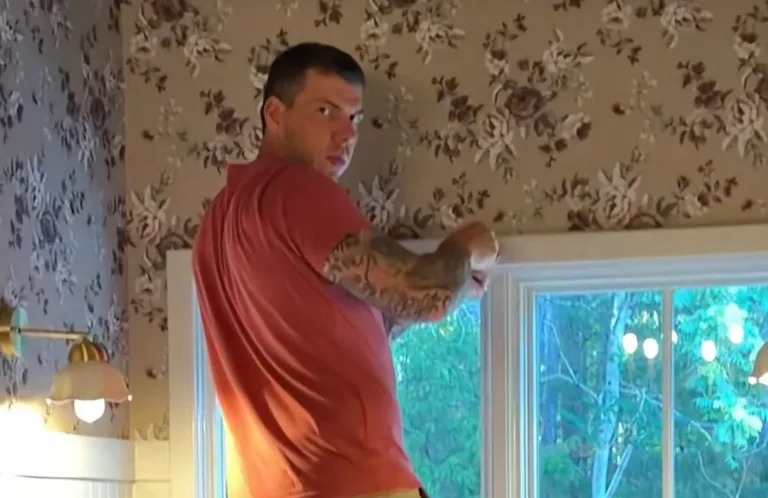 NFL WAG’s Viral TikTok Sparks Wild Speculation After Missing Kelce-Swift Wedding—What Really Happened?
