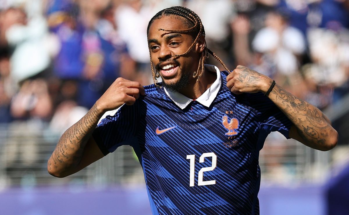Premier League Giants Eye Bradley Barcola as Yan Diomande’s PSG Move Sparks Transfer Frenzy