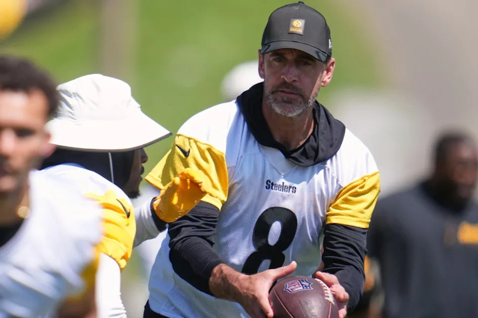 Aaron Rodgers Credits Enigmatic Wife for Unforgettable Family Reunion—What She Did Will Surprise You