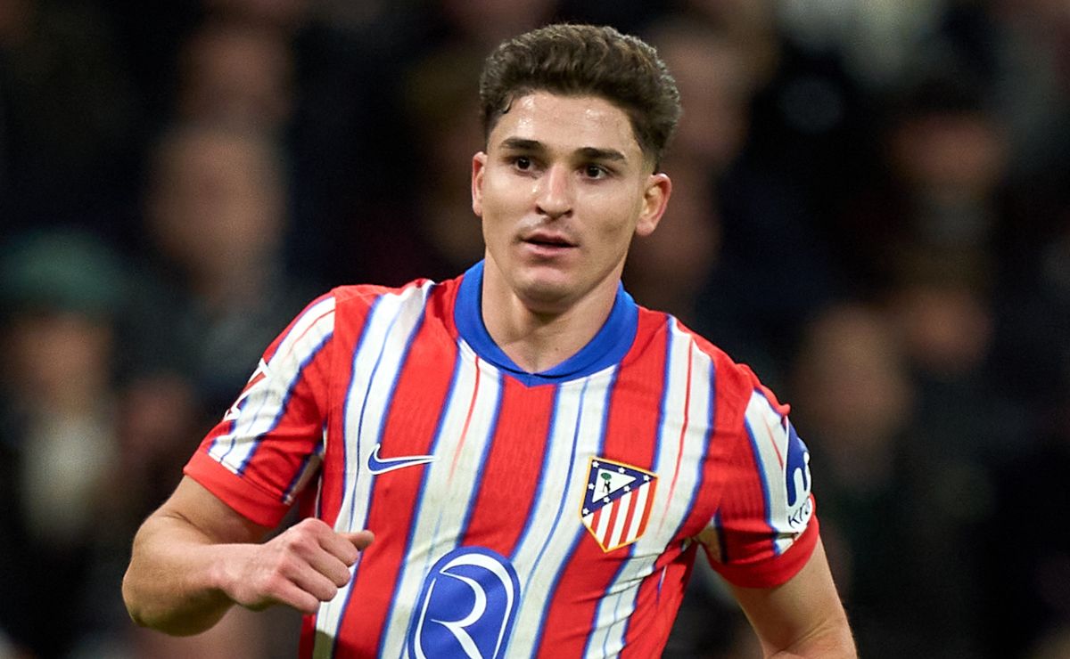 Julian Alvarez’s Agent Drops Cryptic Bombshell: What’s Atletico Madrid CEO Hiding?