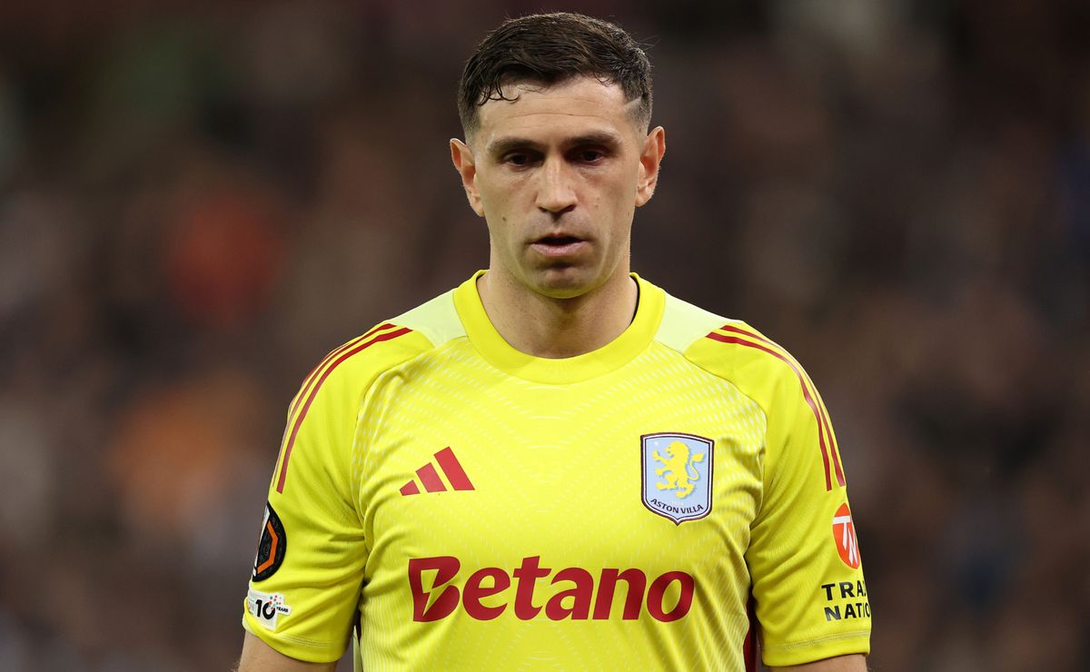 Juventus Eyes Emiliano Martinez’s Future as Aston Villa Secretly Unveils Potential Replacement—What’s Next?