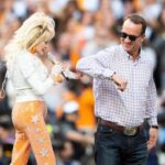 The Hidden Story Behind Dolly Parton’s Unforgettable 'Rocky Top' Performance at the 2023 Tennessee Game Revealed!